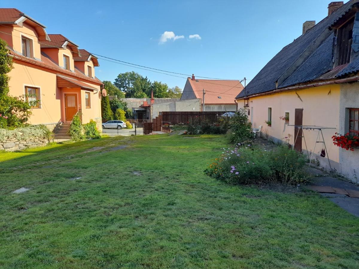 Ubytovani U Machalu Villa Leskovec Nad Moravici Buitenkant foto